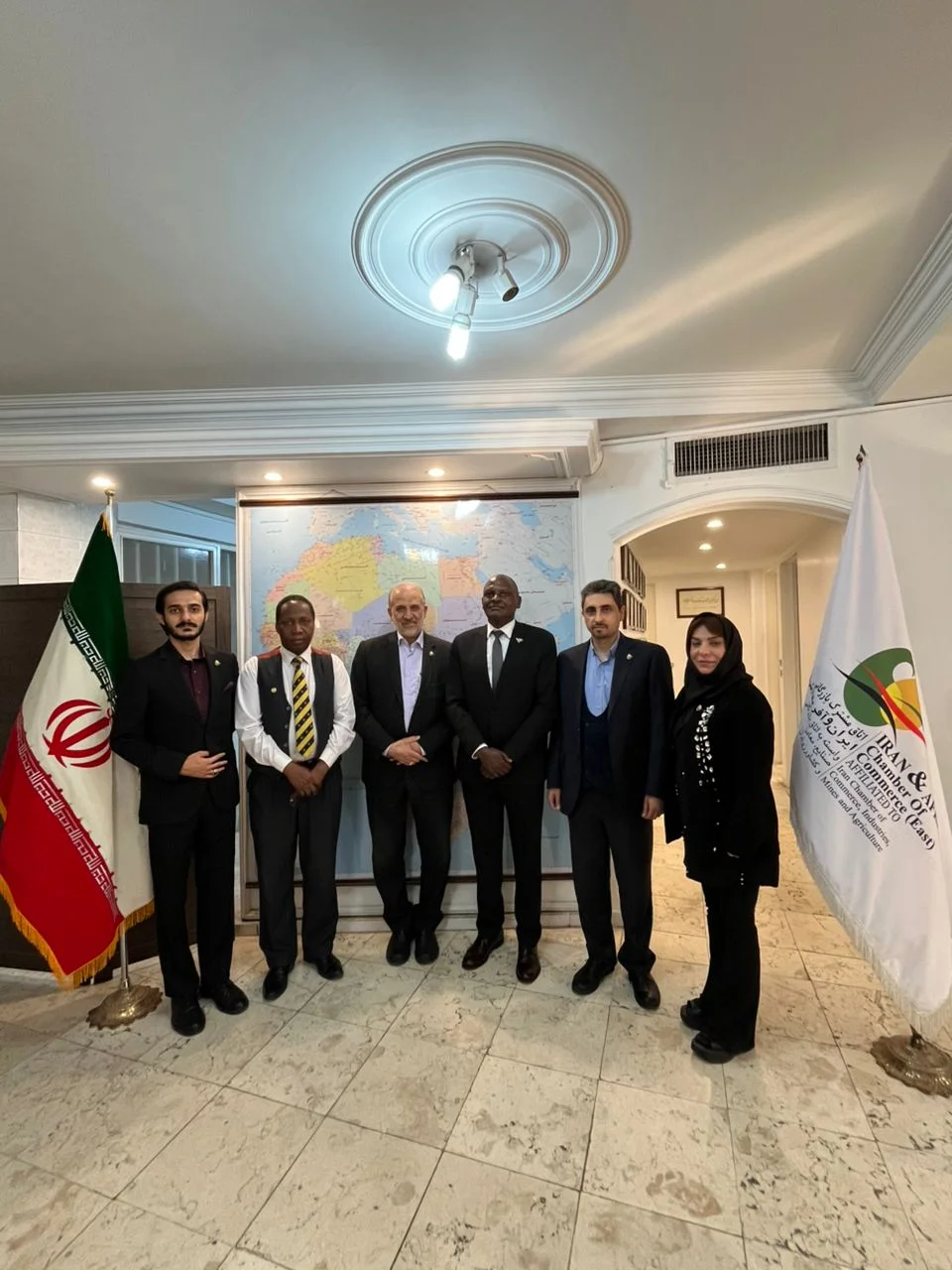 گزارش نشست سفیر کنیا با رئیس اتاق مشترک بازرگانی ایران و آفریقا